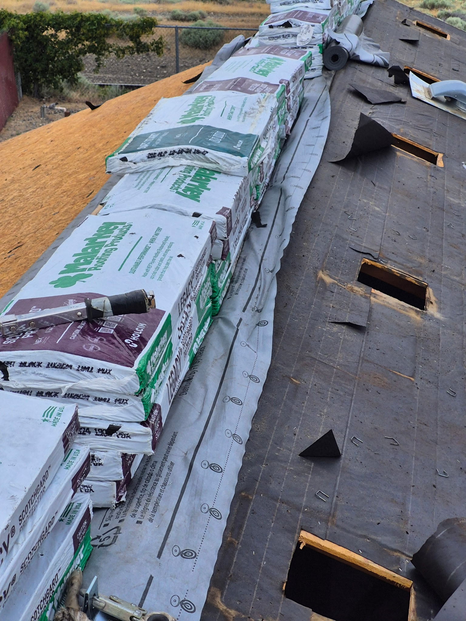 Roofing repair and re‑roofing
